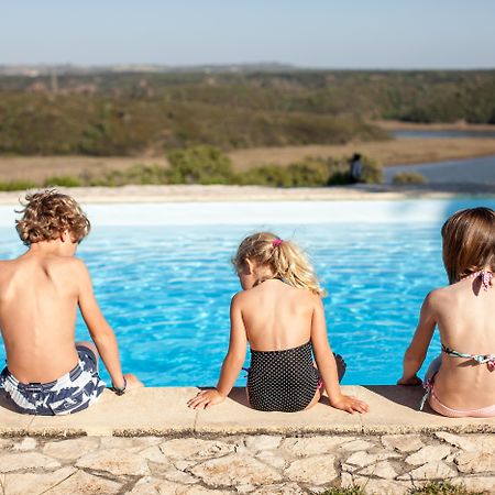 Monte Do Zambujeiro Hotel Вила Нова де Милфонтеш Екстериор снимка